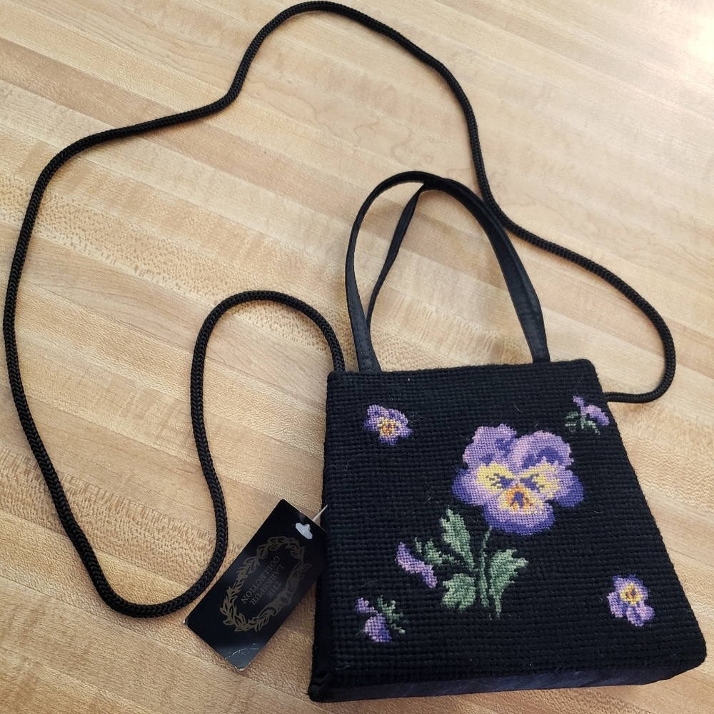 NWT Larkspur Collection Needlepoint Cross Body Bag